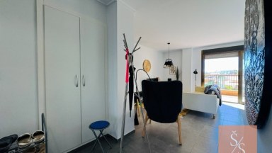Zrekonstruovaný byt s panoramatickou terasou přímo u pláže v La Mata