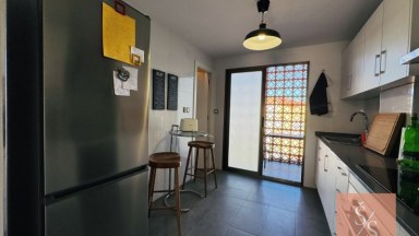 Zrekonstruovaný byt s panoramatickou terasou přímo u pláže v La Mata