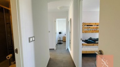 Zrekonstruovaný byt s panoramatickou terasou přímo u pláže v La Mata