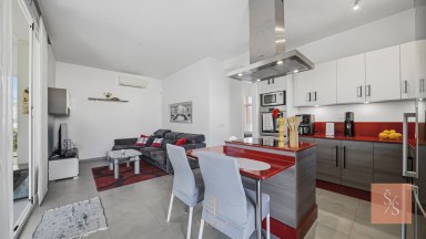 Moderní vila se soláriem a výhledem na hory v Ciudad Quesada