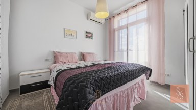 Moderní vila se soláriem a výhledem na hory v Ciudad Quesada