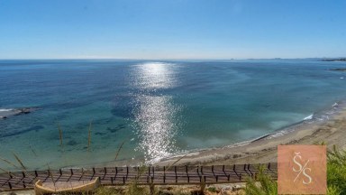 Vila v Dehesa de Campoamor s bazénem na pozemku 1 150 m²