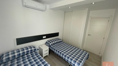 Zrekonstruovaný bungalow 3+kk s vlastním bazénem – Cabo Roig