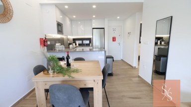 Moderní apartmán 3+kk s bazénem a parkováním – Villamartín, Orihuela Costa