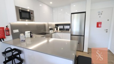 Moderní apartmán 3+kk s bazénem a parkováním – Villamartín, Orihuela Costa
