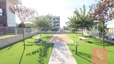Moderní apartmán 3+kk s bazénem a parkováním – Villamartín, Orihuela Costa