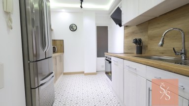 Kompletně zrekonstruovaný apartmán 5+kk v centru Torrevieja