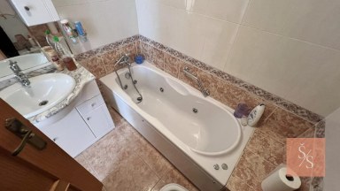 Prostorný rodinný dům na soukromém pozemku s velkým suterénem