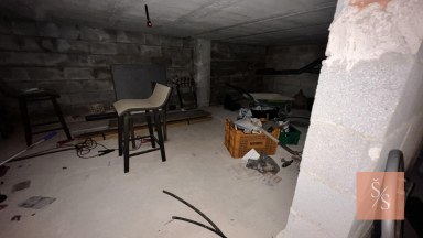 Prostorný rodinný dům na soukromém pozemku s velkým suterénem