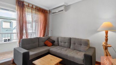Apartmán s balkonem 600 metrů od pláže Playa del Acequión v Torrevieja