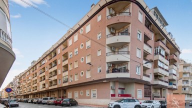 Apartmán s balkonem 600 metrů od pláže Playa del Acequión v Torrevieja