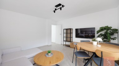 Kompletně zrekonstruovaný penthouse jen 40 metrů od pláže Playa del Acequión