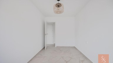 Kompletně zrekonstruovaný penthouse jen 40 metrů od pláže Playa del Acequión