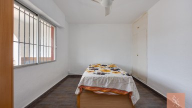 Vila s velkým pozemkem a potenciálem rekonstrukce v Montezenia