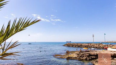 Byt s parkováním a bazénem, 10 minut od pláže Playa del Cura