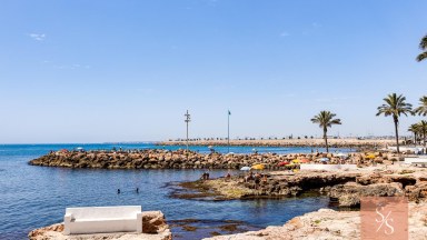 Byt s parkováním a bazénem, 10 minut od pláže Playa del Cura