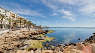 Byt s parkováním a bazénem, 10 minut od pláže Playa del Cura