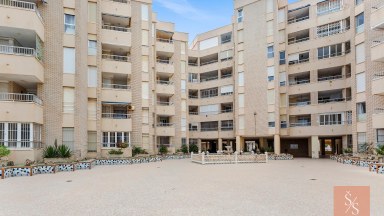 Prostorný apartmán v první linii u moře s výhledem na Playa de los Locos