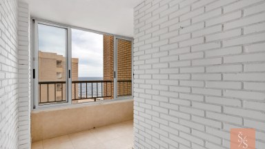 Prostorný apartmán v první linii u moře s výhledem na Playa de los Locos
