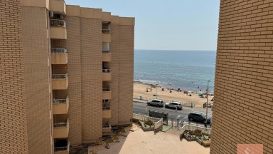 Prostorný apartmán v první linii u moře s výhledem na Playa de los Locos
