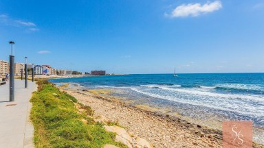 Prostorný apartmán v první linii u moře s výhledem na Playa de los Locos