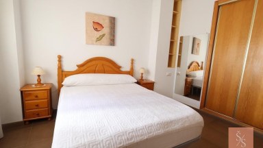 Byt v centru Torrevieja s garáží a skladem