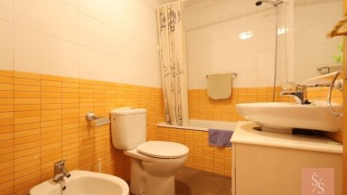 Byt v centru Torrevieja s garáží a skladem