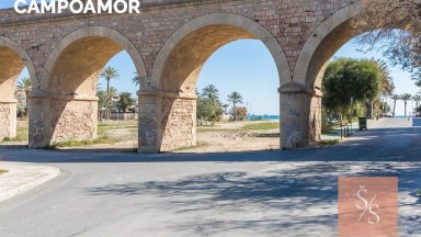 Prostorná dvojvila se zahradou v Playa Flamenca