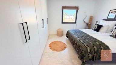 Luxusní vila s domem pro hosty a panoramatickým výhledem v Pinoso