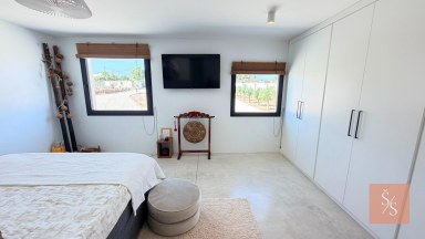 Luxusní vila s domem pro hosty a panoramatickým výhledem v Pinoso