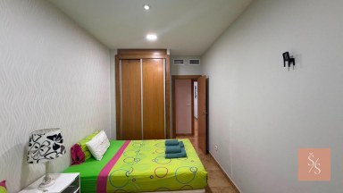 Kompletně zrekonstruovaný apartmán s bočním výhledem na moře v Torrevieja