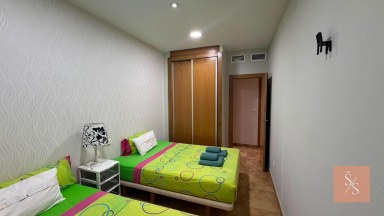 Kompletně zrekonstruovaný apartmán s bočním výhledem na moře v Torrevieja