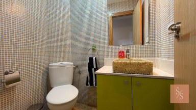 Kompletně zrekonstruovaný apartmán s bočním výhledem na moře v Torrevieja