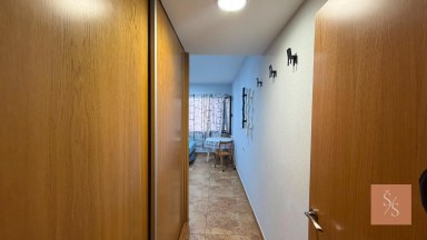 Kompletně zrekonstruovaný apartmán s bočním výhledem na moře v Torrevieja