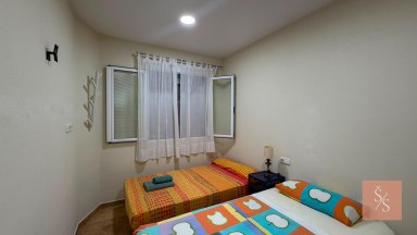 Kompletně zrekonstruovaný apartmán s bočním výhledem na moře v Torrevieja