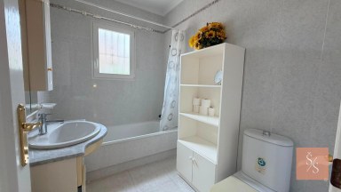 Dvoupatrový duplex se zahradou v Residencial El Cid III v Playa Flamenca