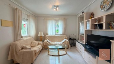 Dvoupatrový duplex se zahradou v Residencial El Cid III v Playa Flamenca