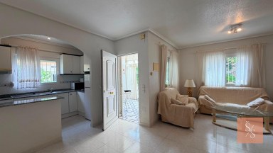 Dvoupatrový duplex se zahradou v Residencial El Cid III v Playa Flamenca