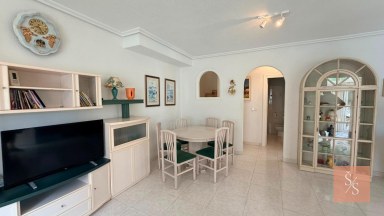 Dvoupatrový duplex se zahradou v Residencial El Cid III v Playa Flamenca
