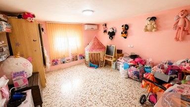 Prostorná samostatně stojící vila s bazénem na pozemku 1 000 m² v El Chaparral