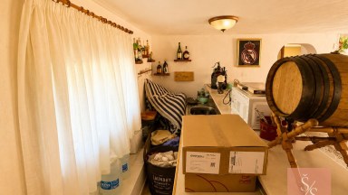 Prostorná samostatně stojící vila s bazénem na pozemku 1 000 m² v El Chaparral