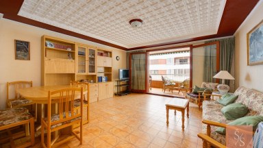 Prostorný apartmán v první linii u moře s čelním výhledem na Středozemní moře