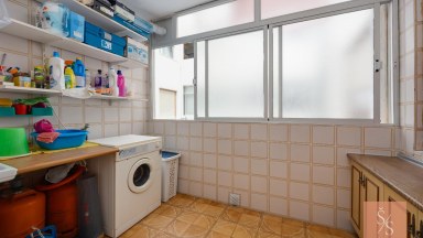 Prostorný apartmán v první linii u moře s čelním výhledem na Středozemní moře
