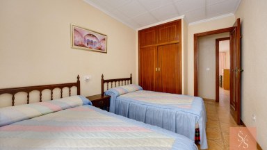 Prostorný apartmán v první linii u moře s čelním výhledem na Středozemní moře