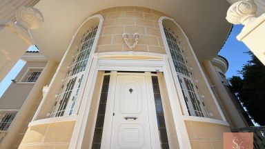 Luxusní vila na pozemku 2 130 m² s panoramatickými výhledy v Ciudad Quesada
