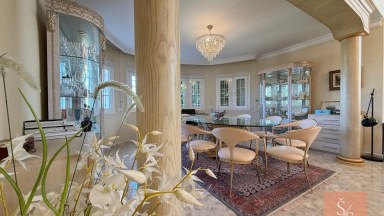 Luxusní vila na pozemku 2 130 m² s panoramatickými výhledy v Ciudad Quesada