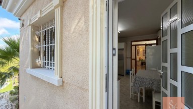 Luxusní vila na pozemku 2 130 m² s panoramatickými výhledy v Ciudad Quesada