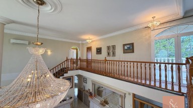 Luxusní vila na pozemku 2 130 m² s panoramatickými výhledy v Ciudad Quesada