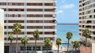 Apartmán s výhledem na moře jen 100 metrů od pláže Playa del Acequión