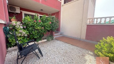 Bungalov v přízemí se dvěma terasami